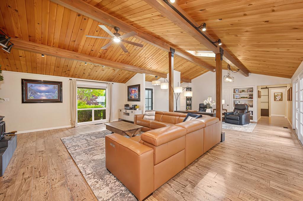 325 Diamond Oaks Road
