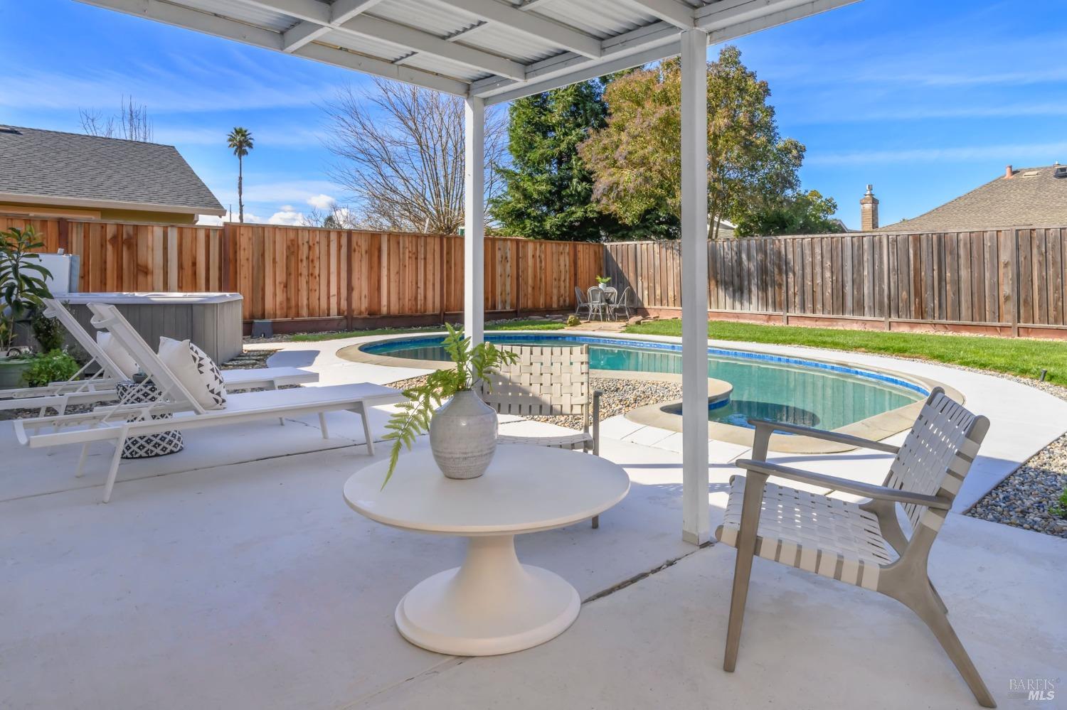 2013 Harrison Street