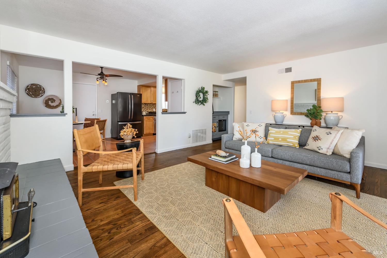 2013 Harrison Street