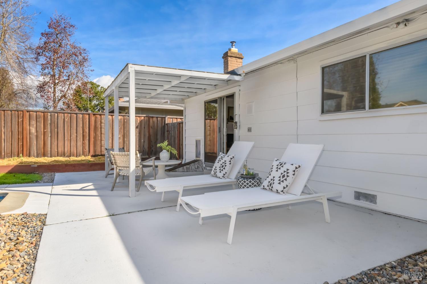 2013 Harrison Street