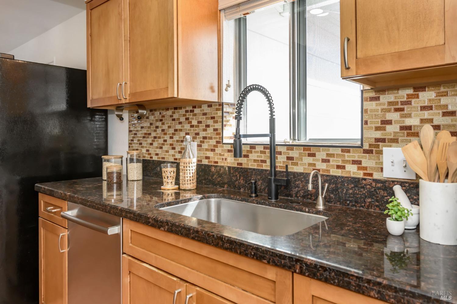 2013 Harrison Street