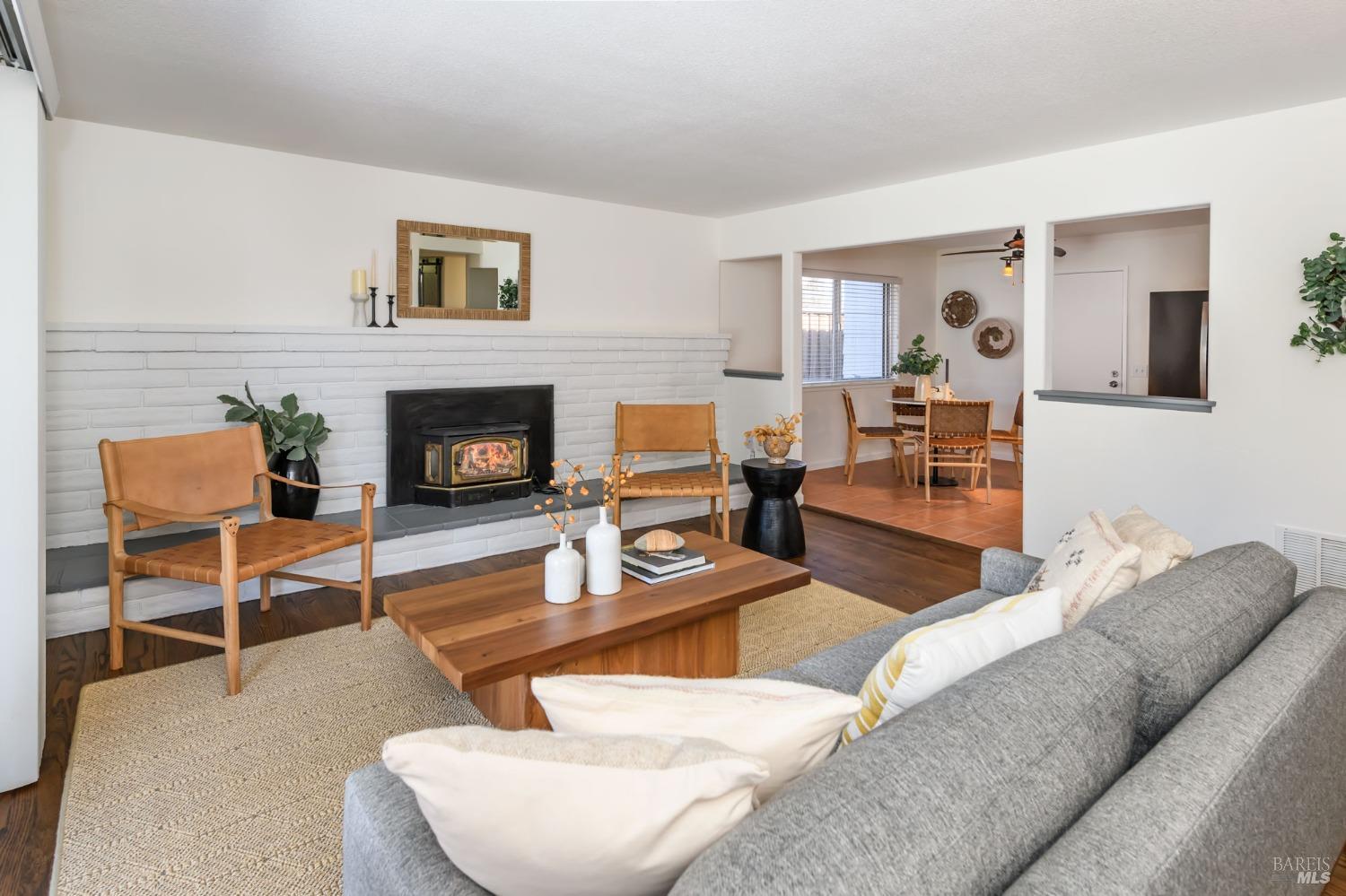 2013 Harrison Street