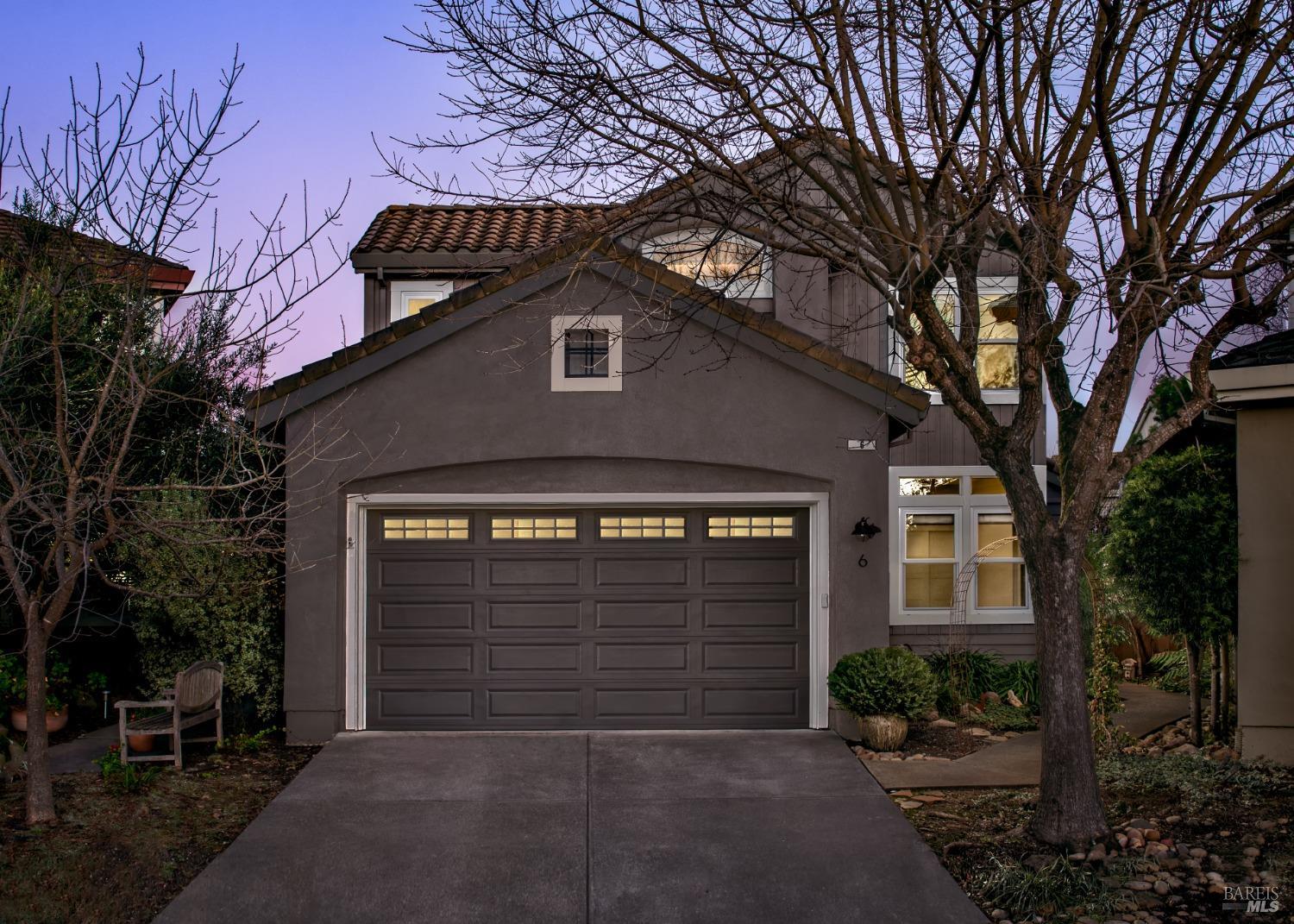 6 Arrowhead Ct