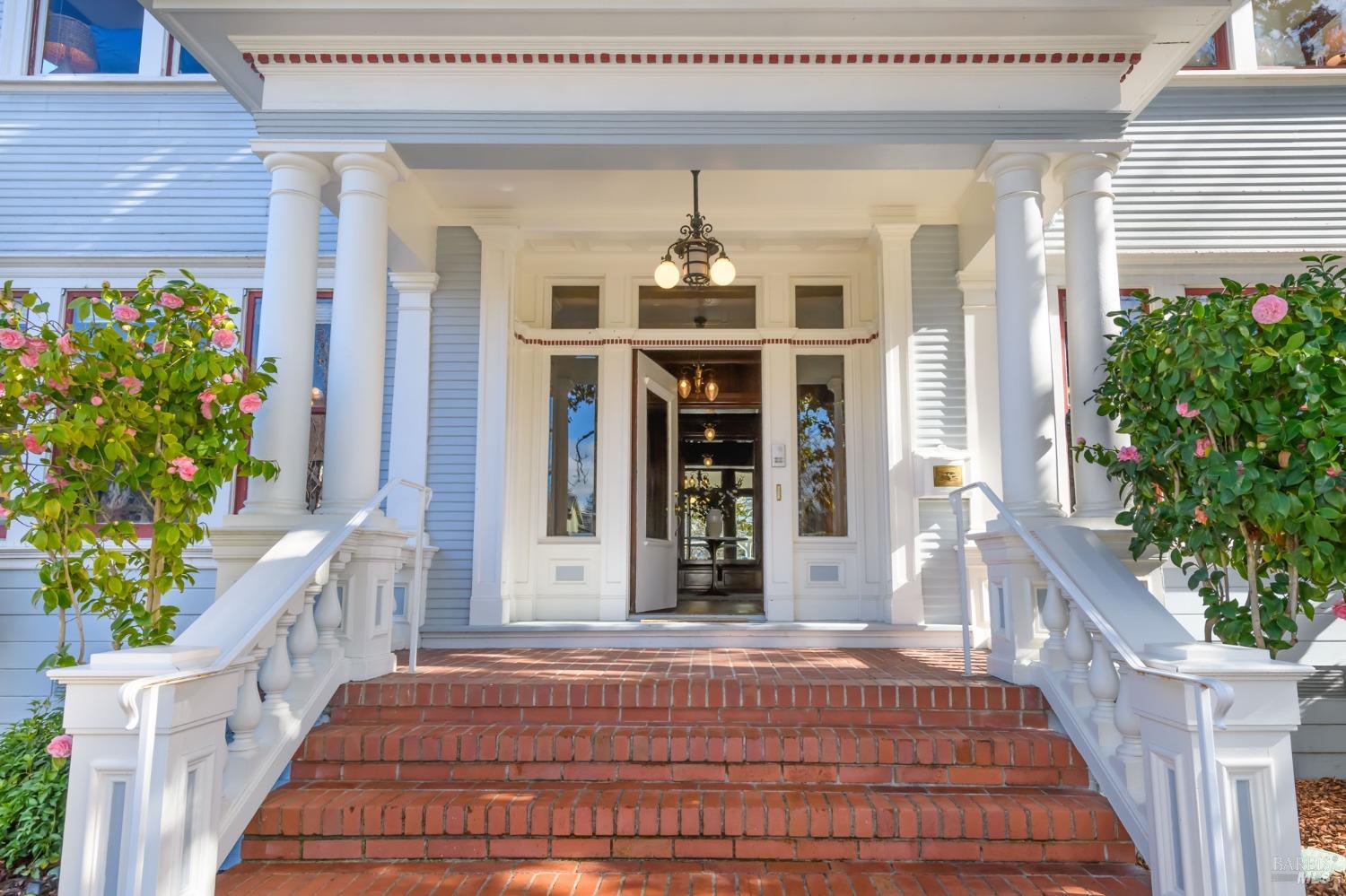 8-10 Keller Street St