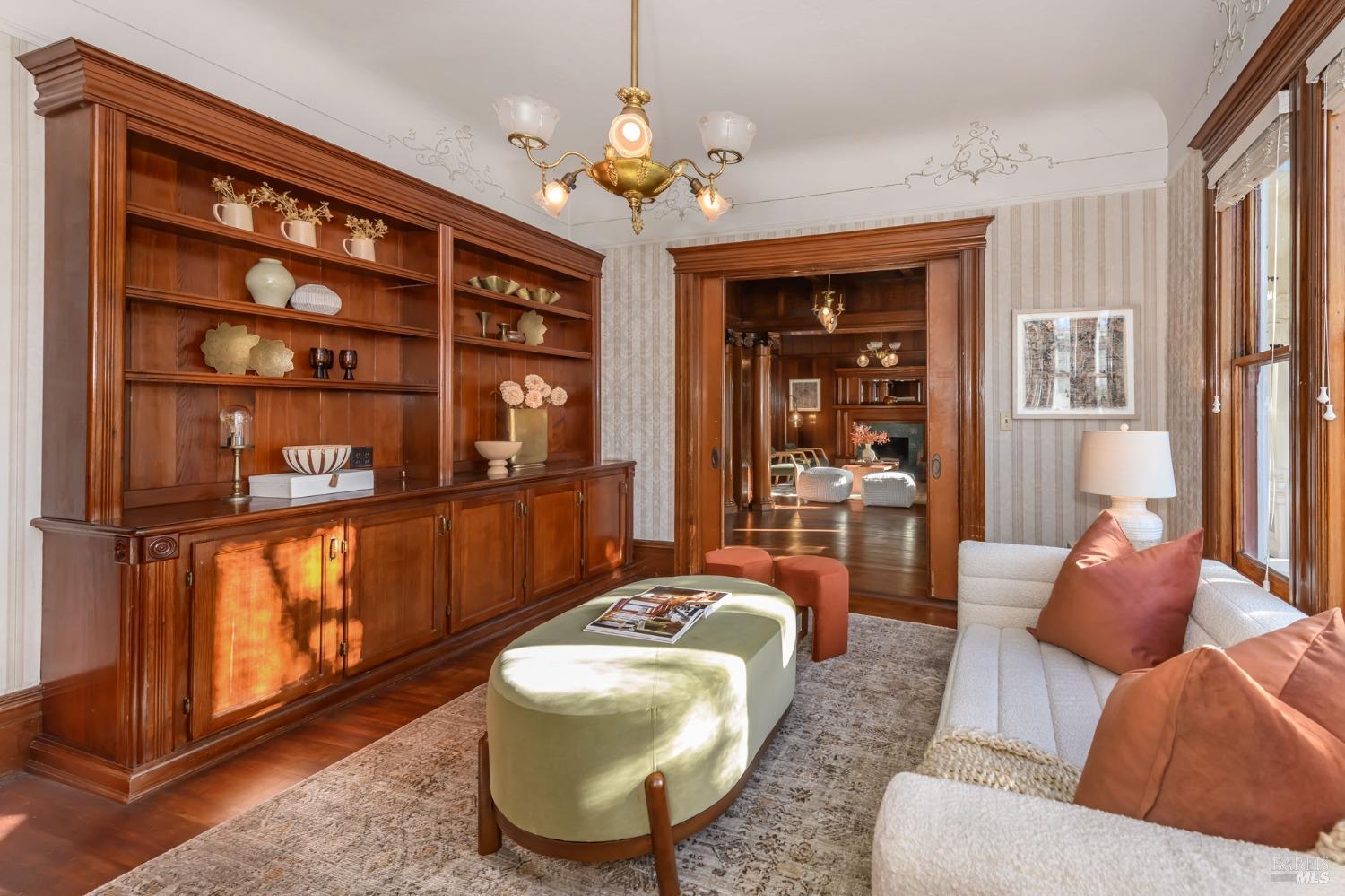 8-10 Keller Street St