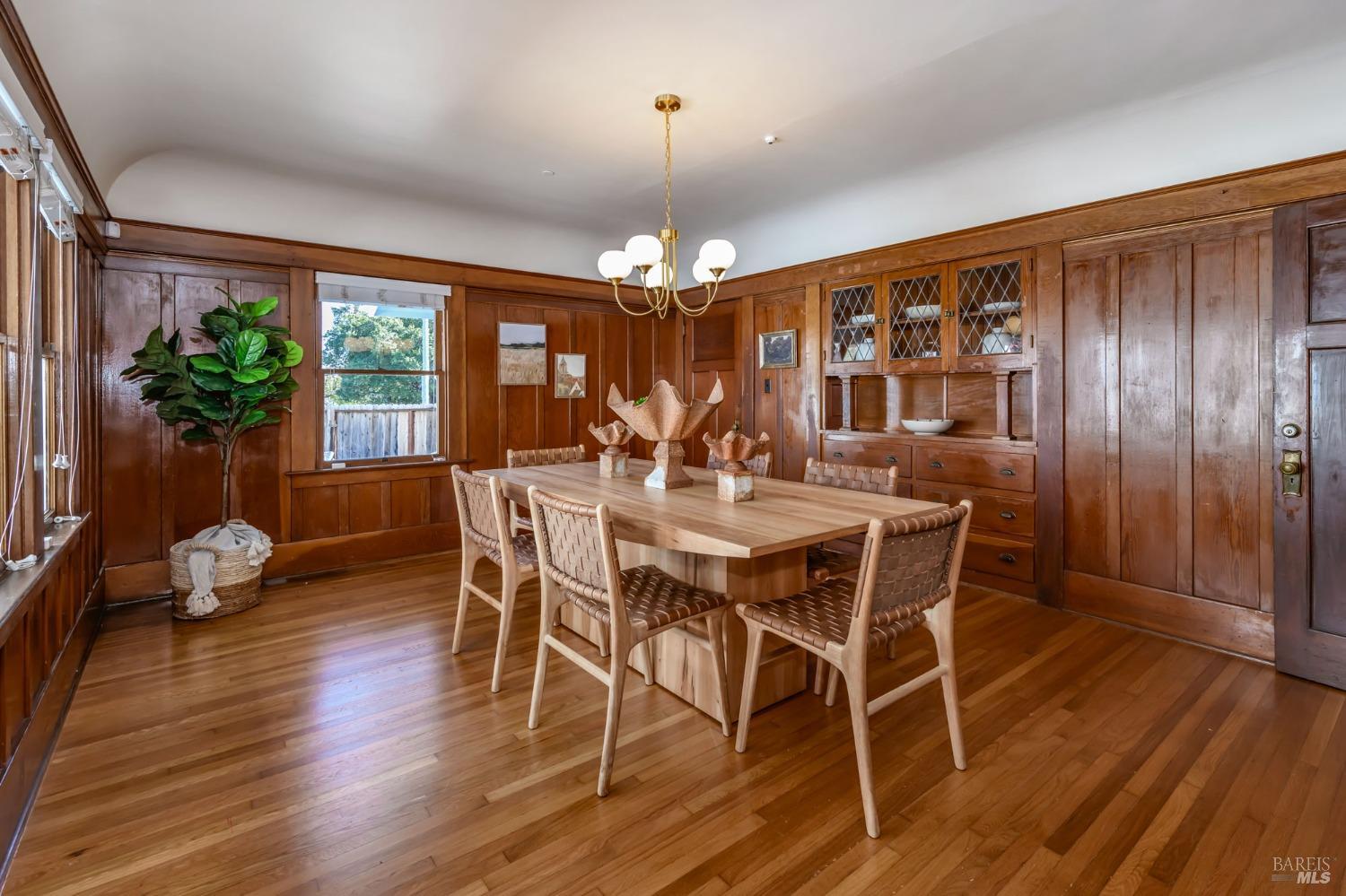 8-10 Keller Street St