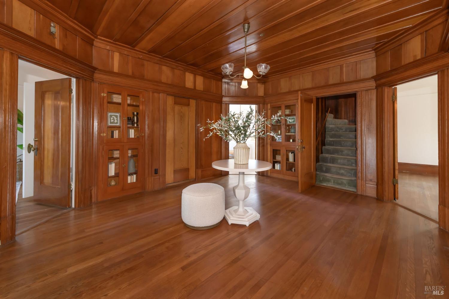 8-10 Keller Street St