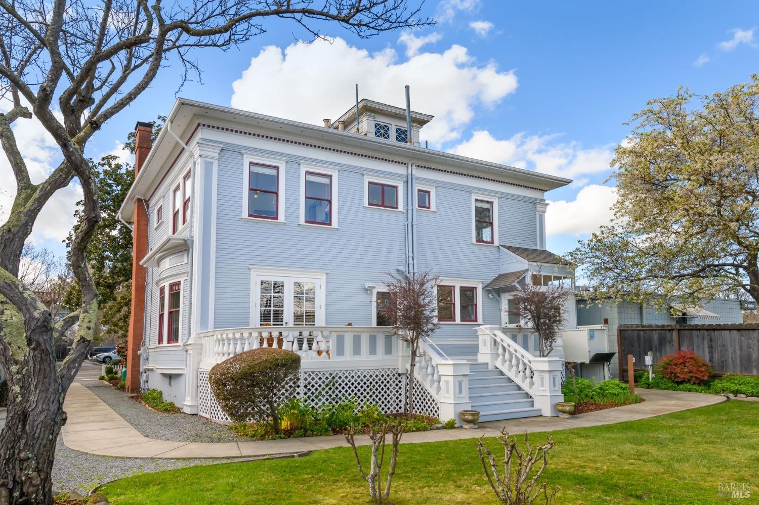 8-10 Keller Street St