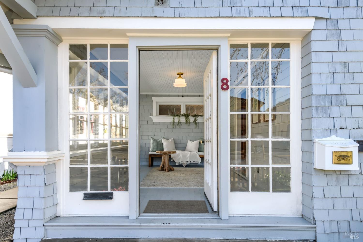 8-10 Keller Street St