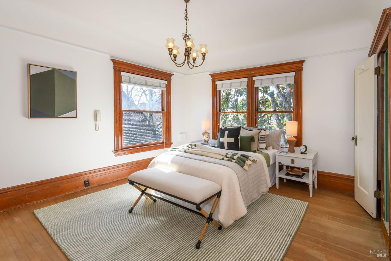 8-10 Keller Street St