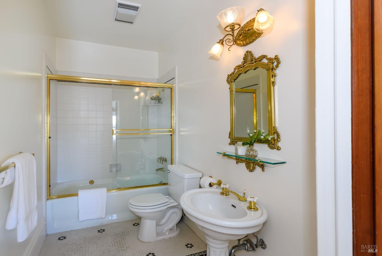 8-10 Keller Street St