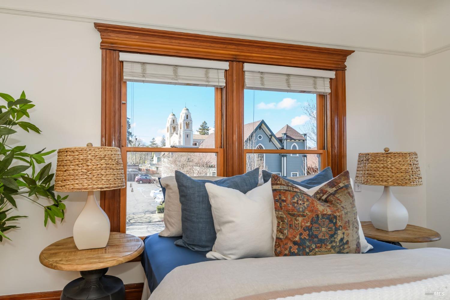 8-10 Keller Street St