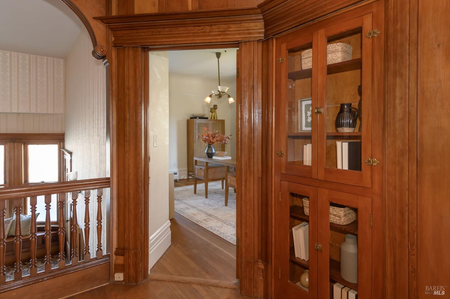 8-10 Keller Street St