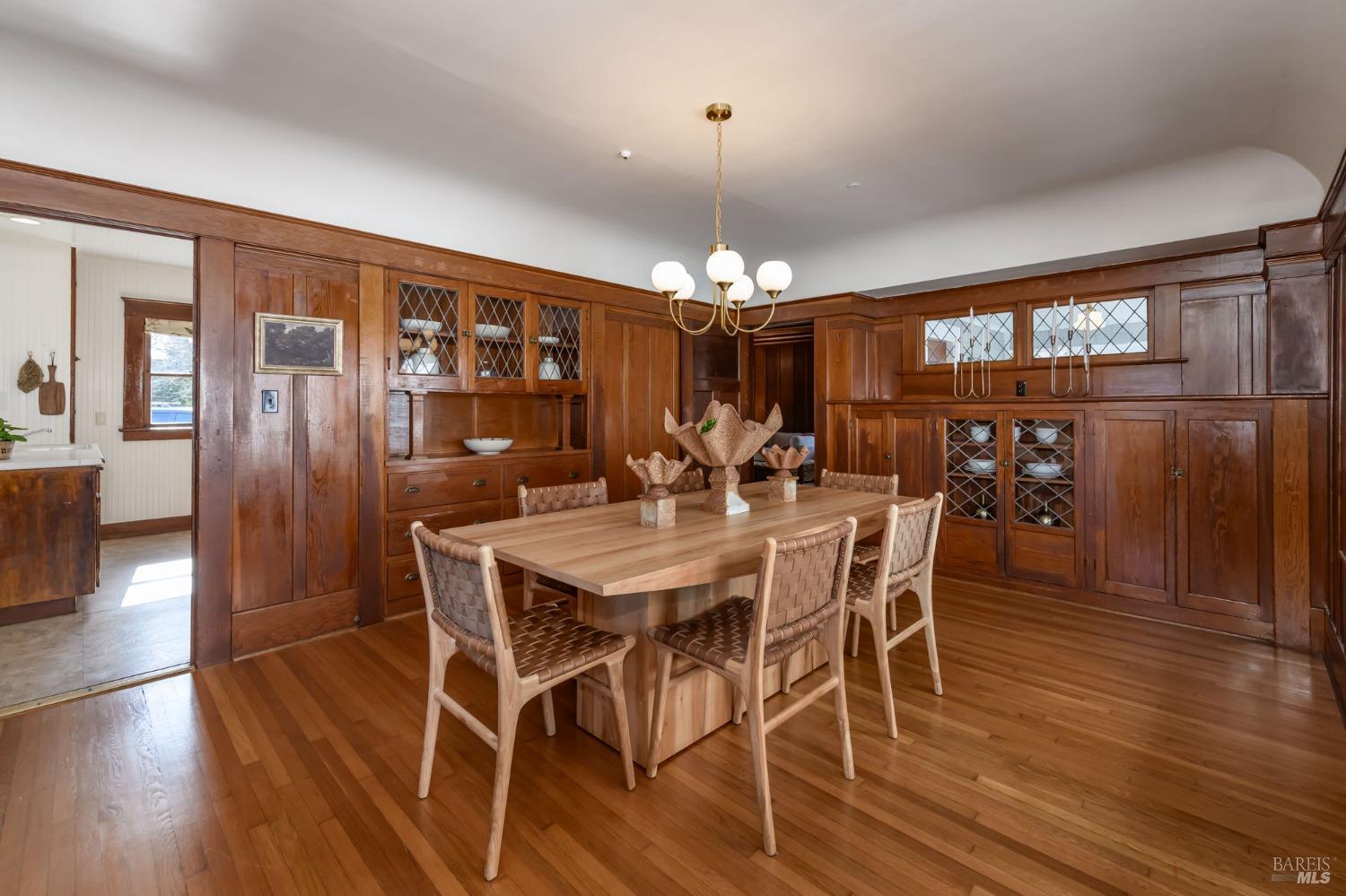 8-10 Keller Street St