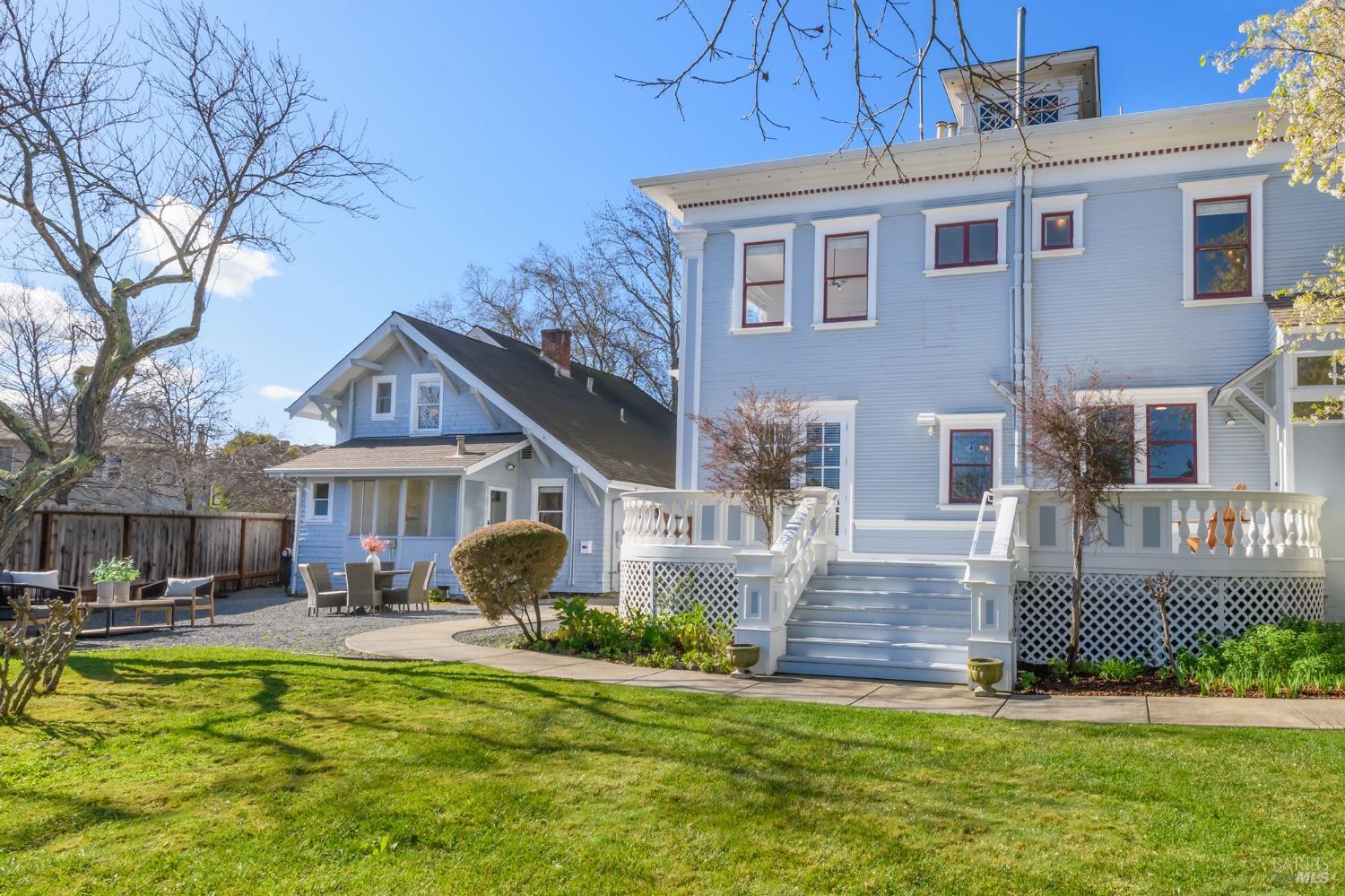 8-10 Keller Street St