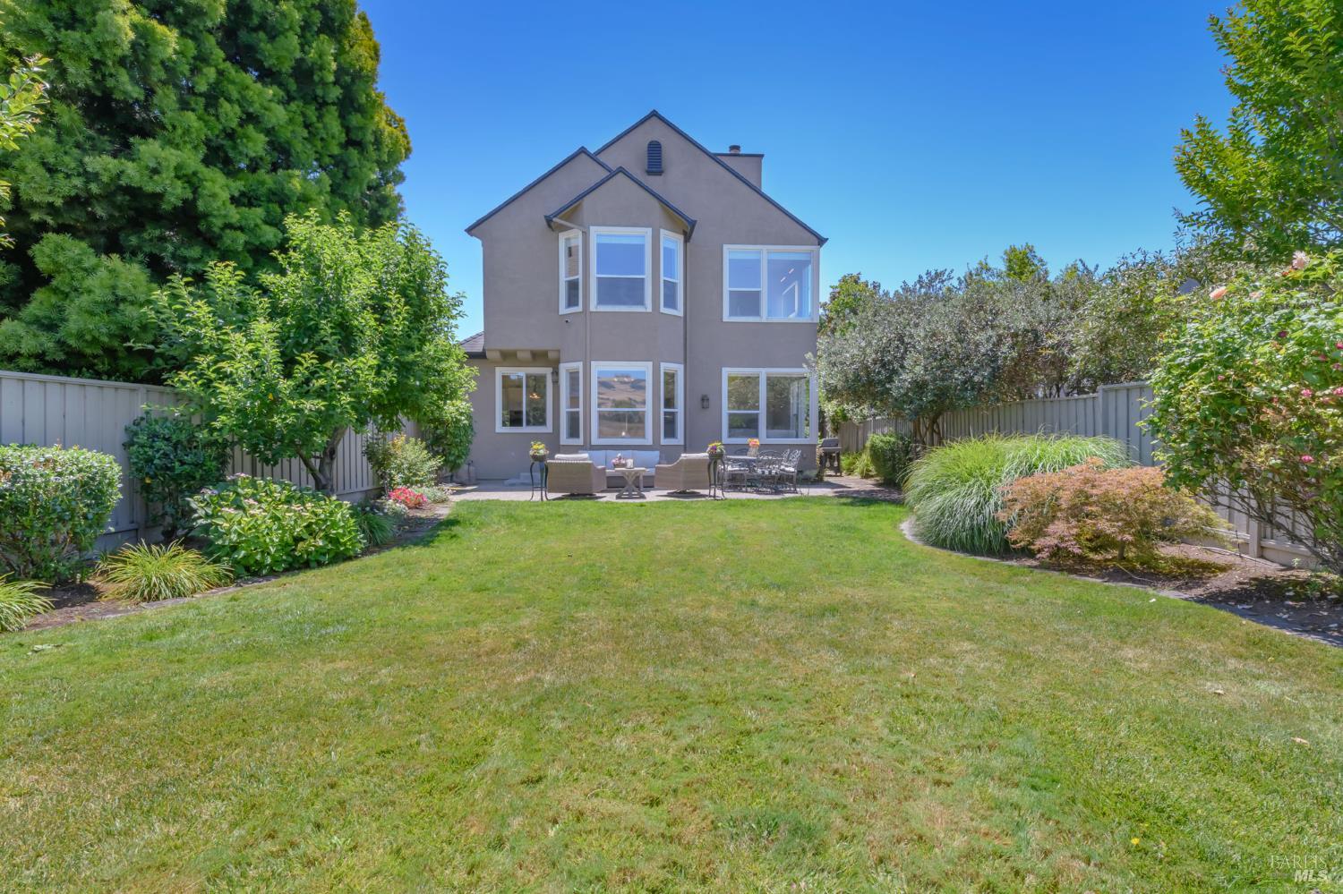 1996 Falcon Ridge Dr