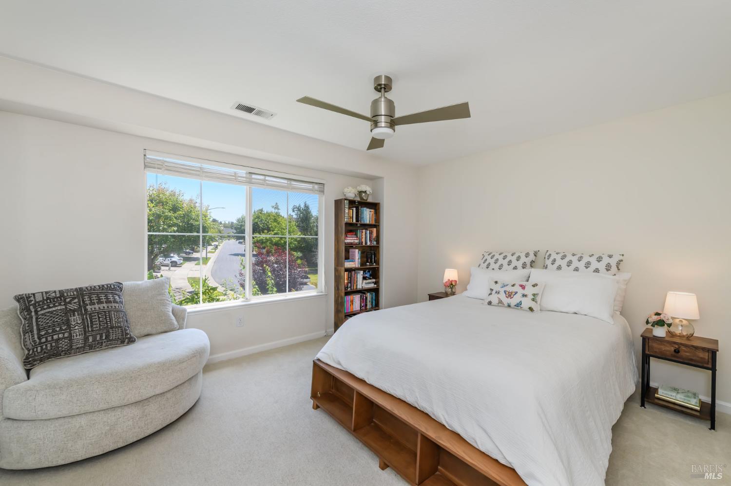 1996 Falcon Ridge Dr