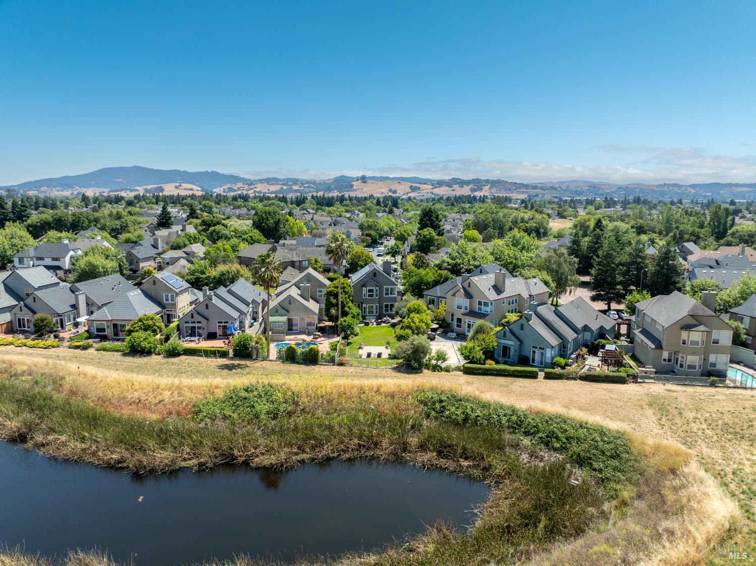 1996 Falcon Ridge Dr