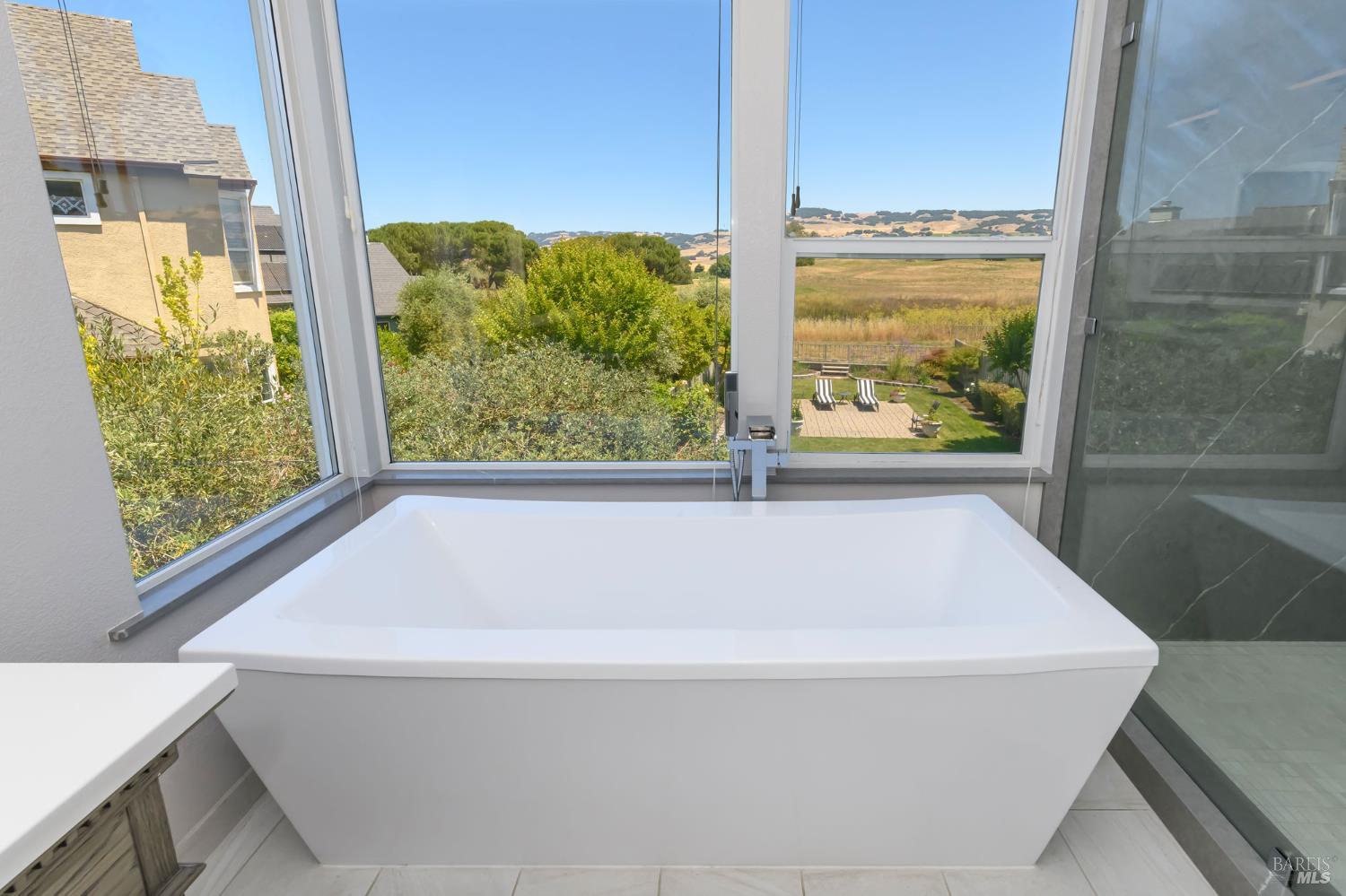 1996 Falcon Ridge Dr