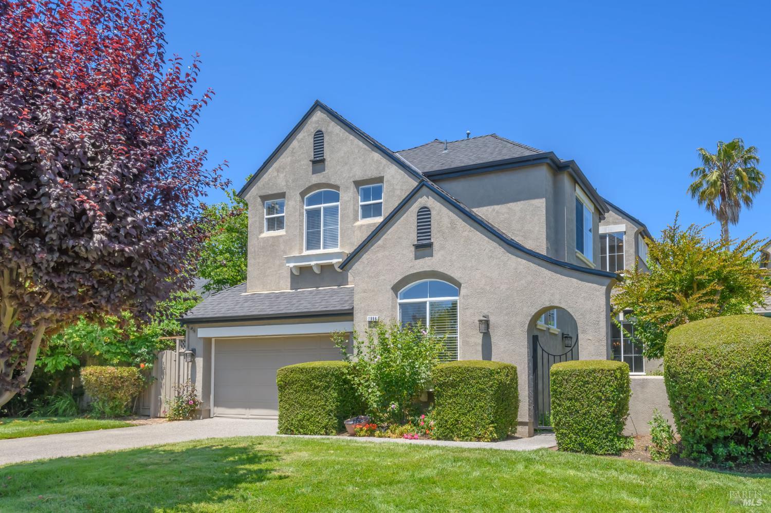 1996 Falcon Ridge Dr