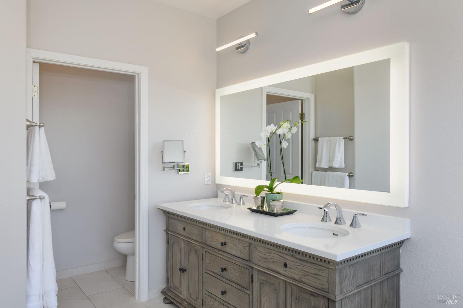 1996 Falcon Ridge Dr