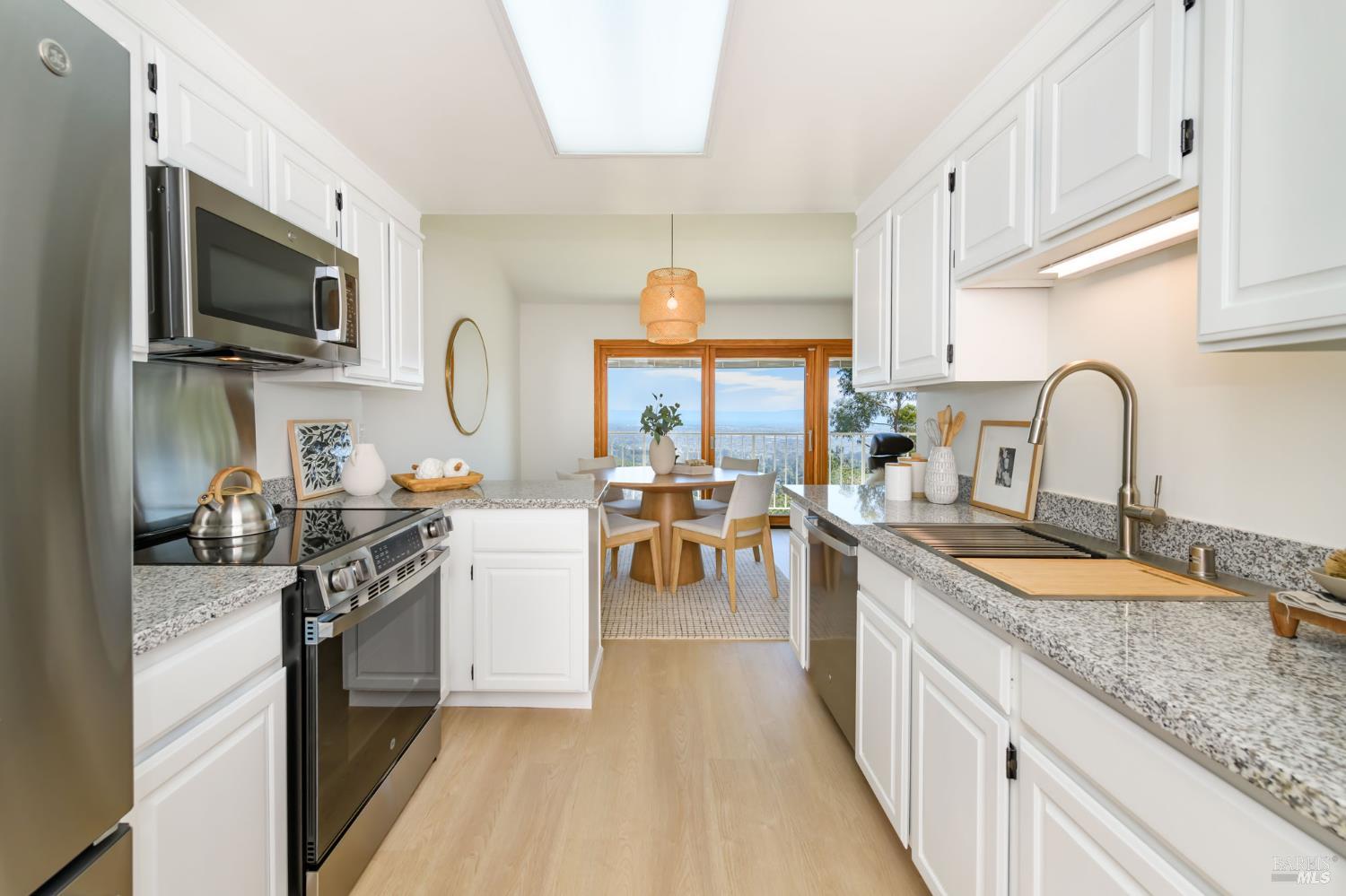 45 Teralynn Ct