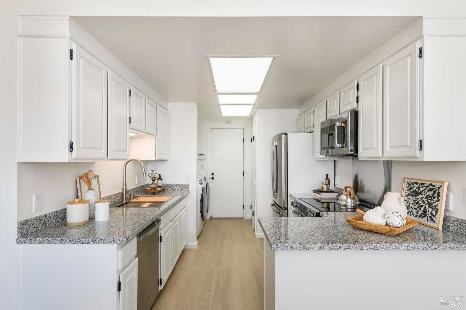 45 Teralynn Ct