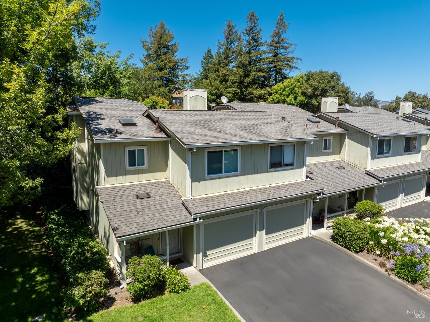 136 Acorn Dr