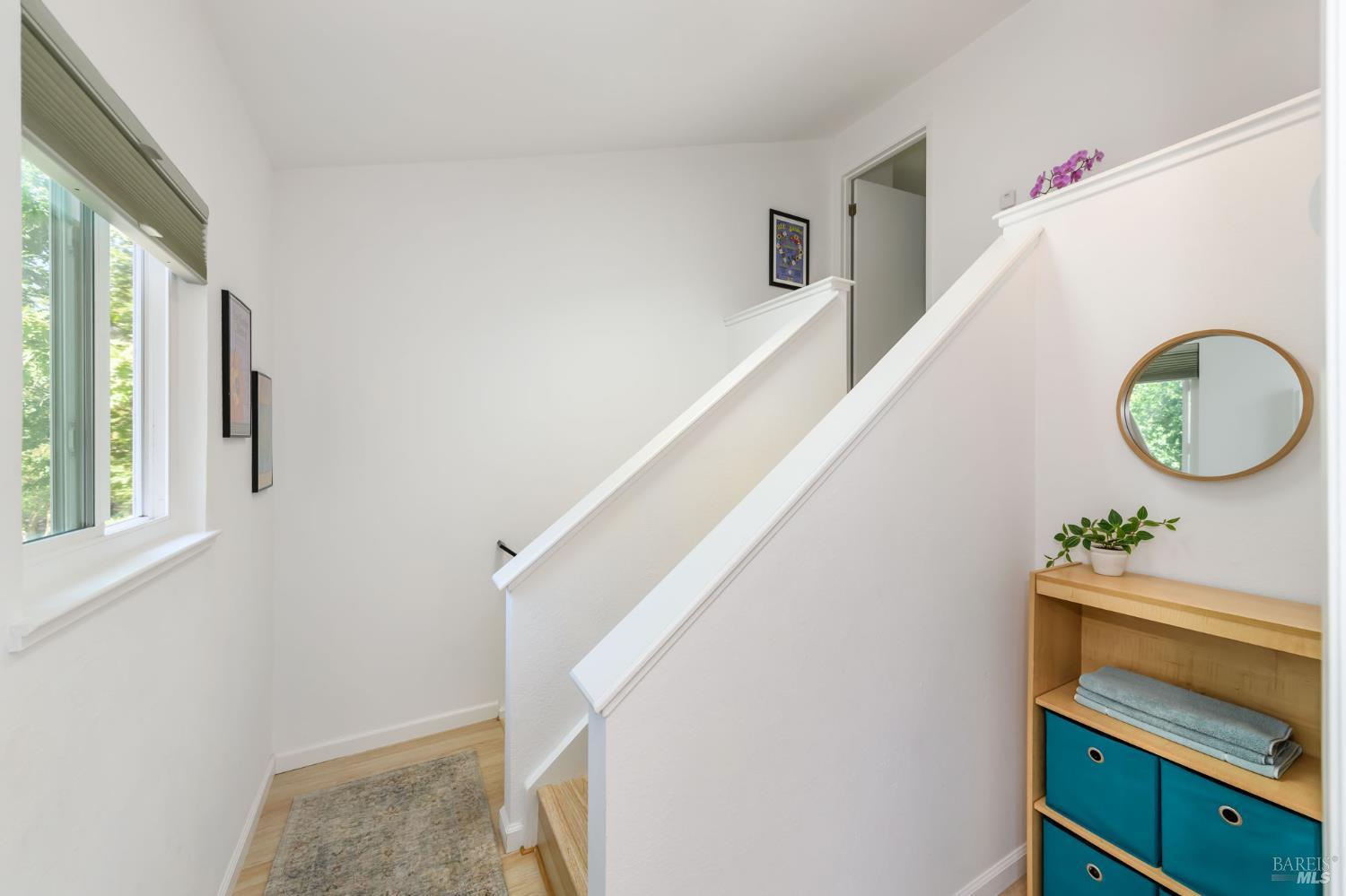 136 Acorn Dr