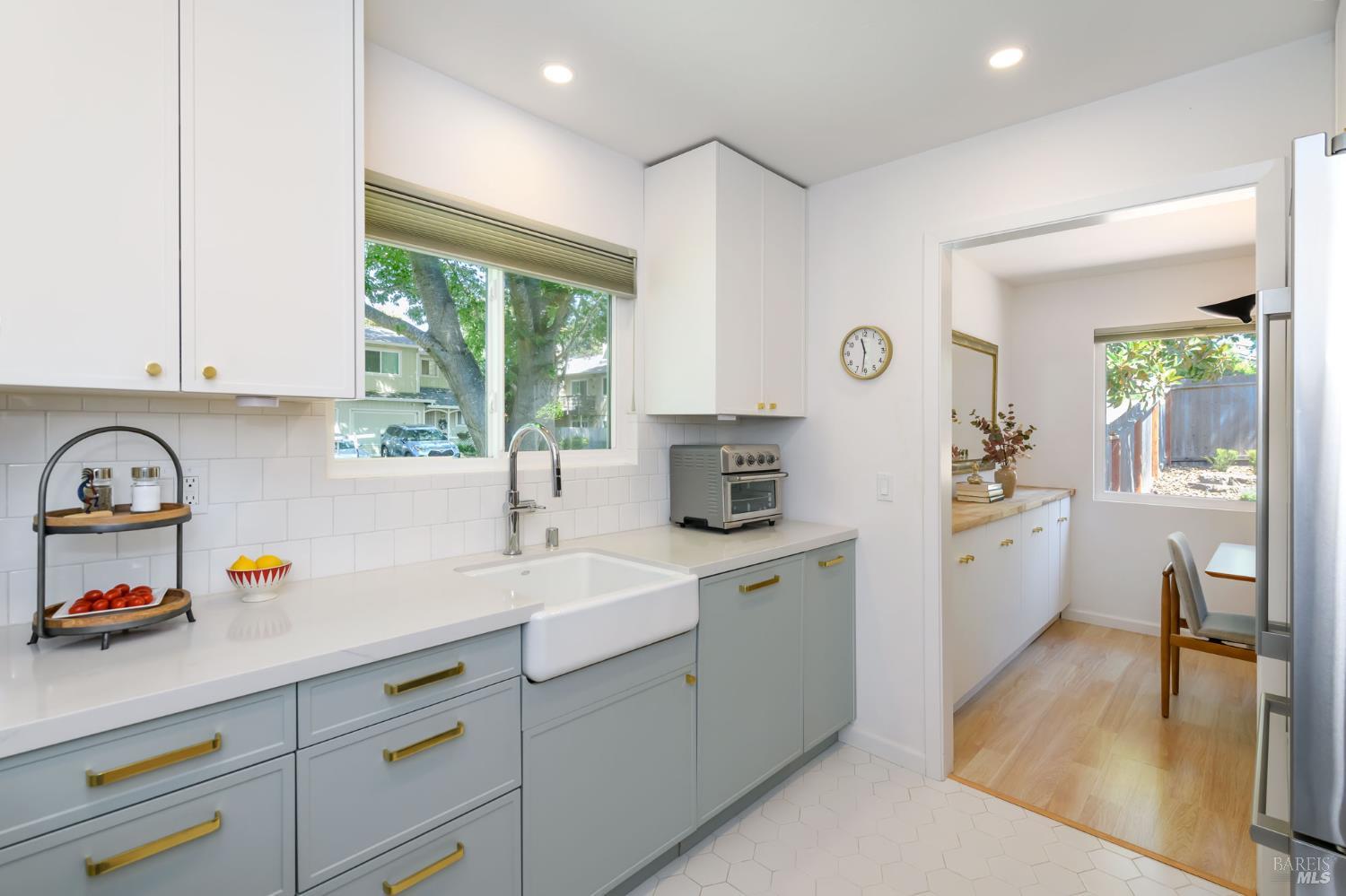 136 Acorn Dr