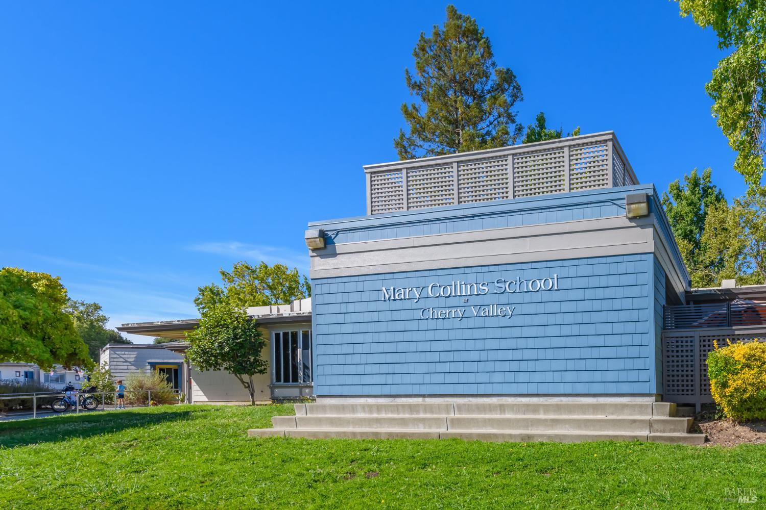 620 Elm Dr