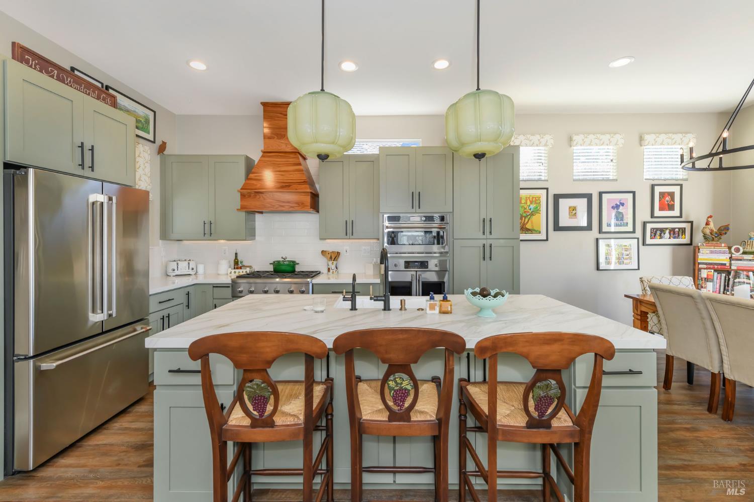 1863 Falcon Ridge Dr