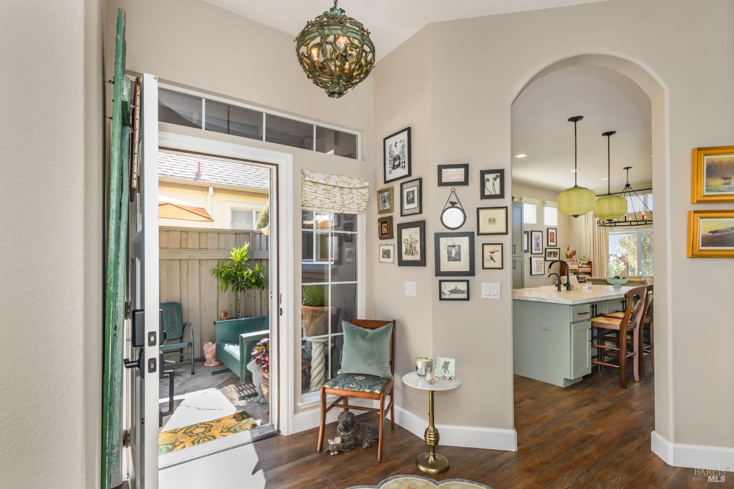 1863 Falcon Ridge Dr