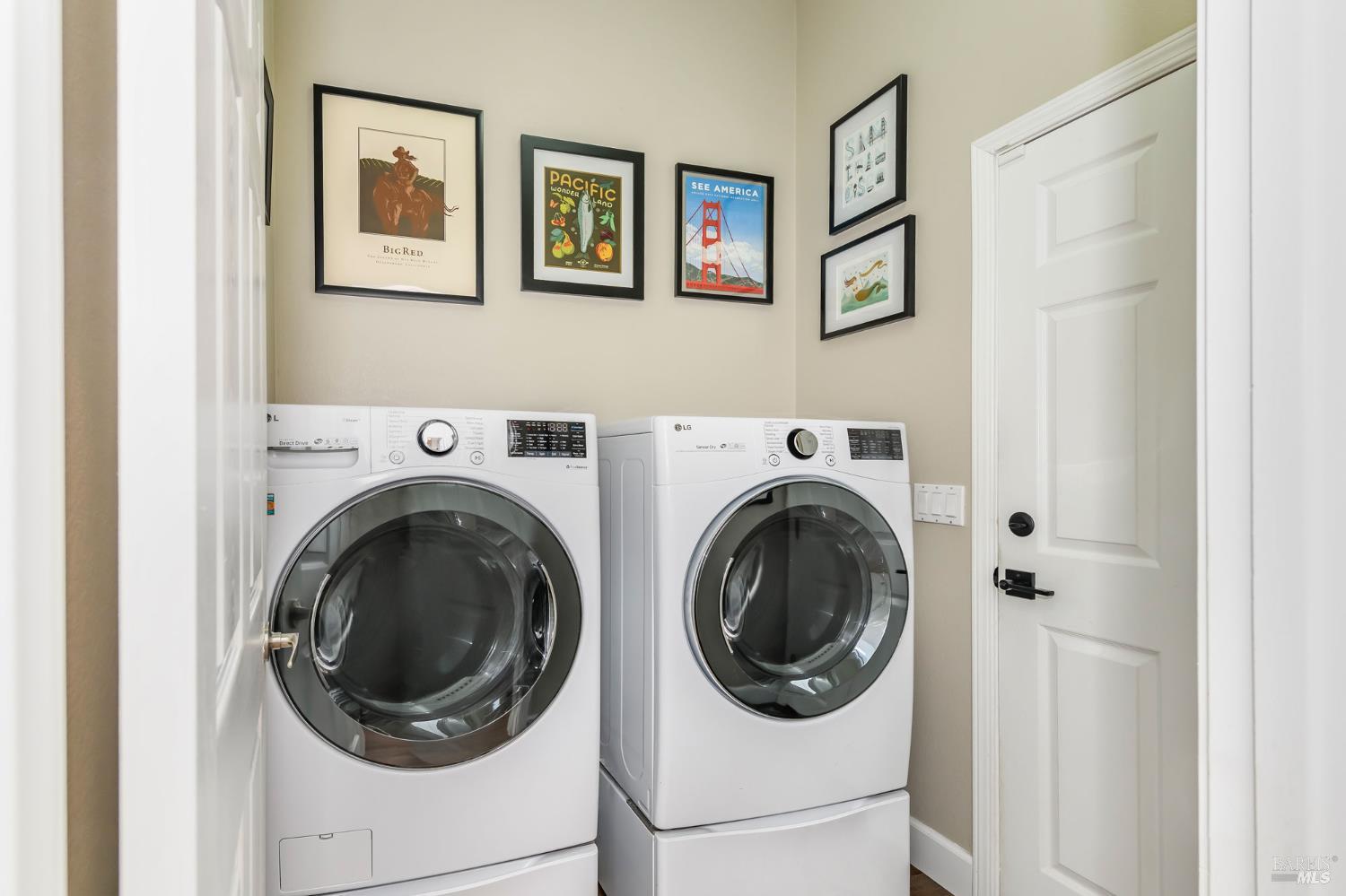 1863 Falcon Ridge Dr