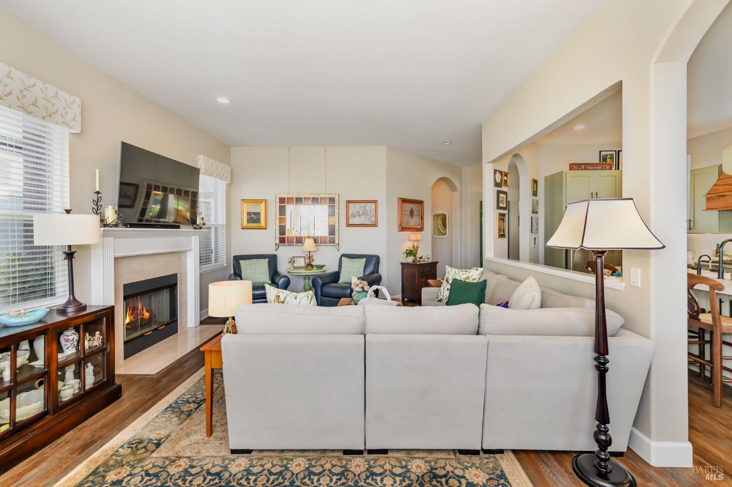 1863 Falcon Ridge Dr