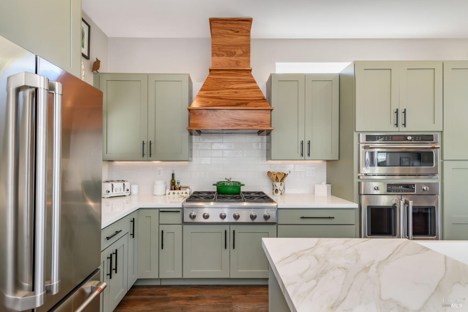 1863 Falcon Ridge Dr