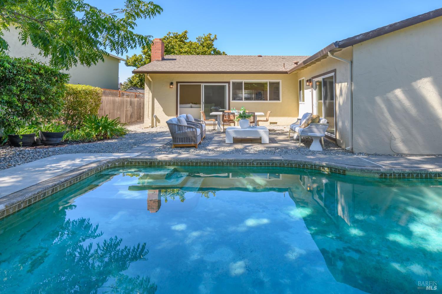 1638 Lauren Dr