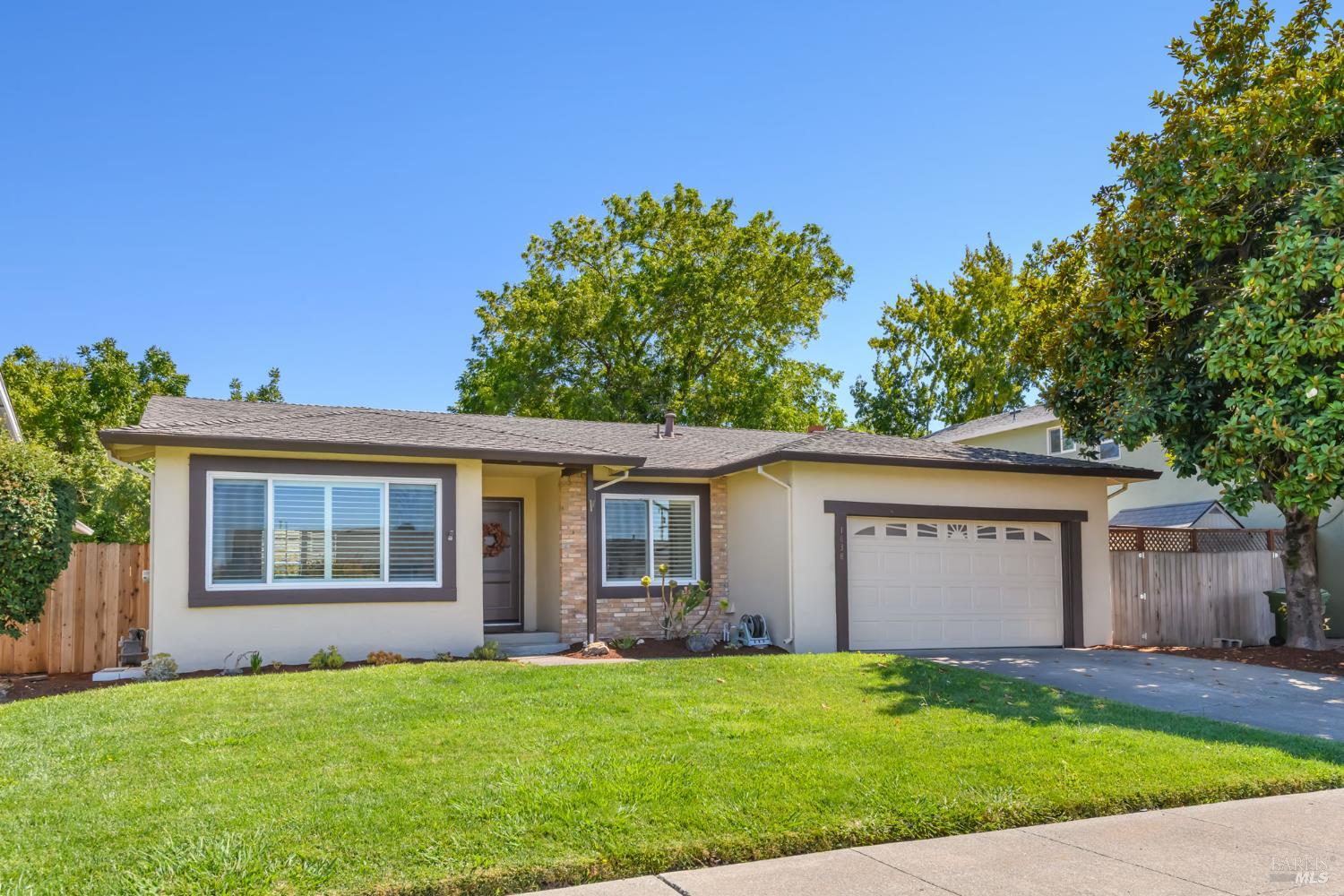 1638 Lauren Dr