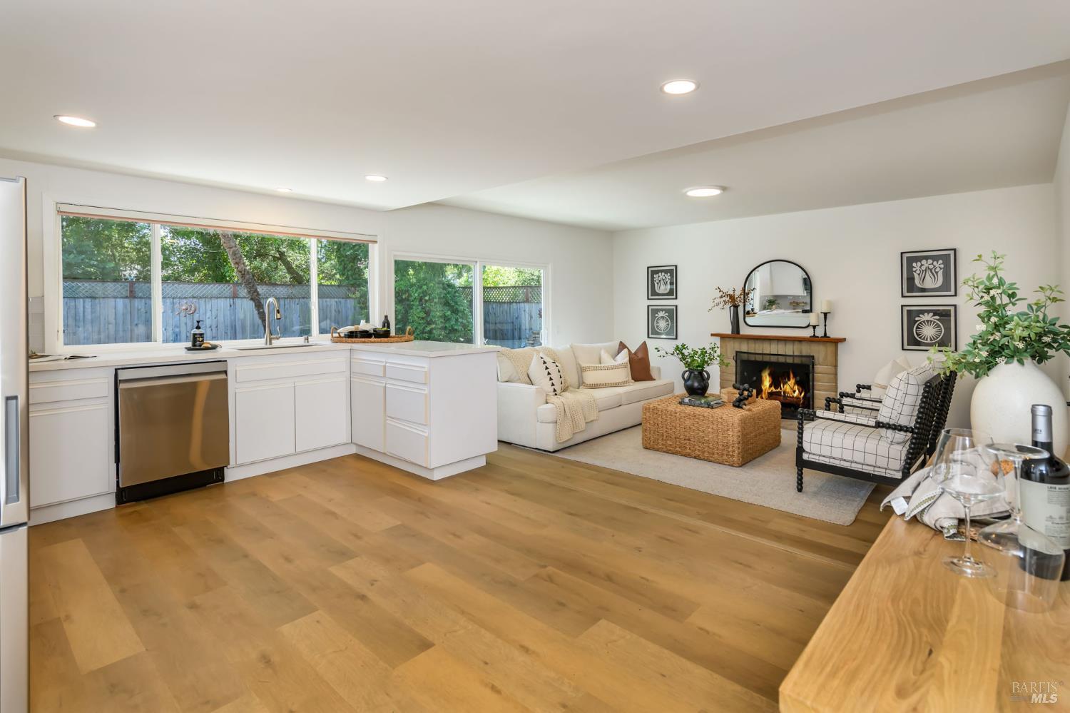 1638 Lauren Dr