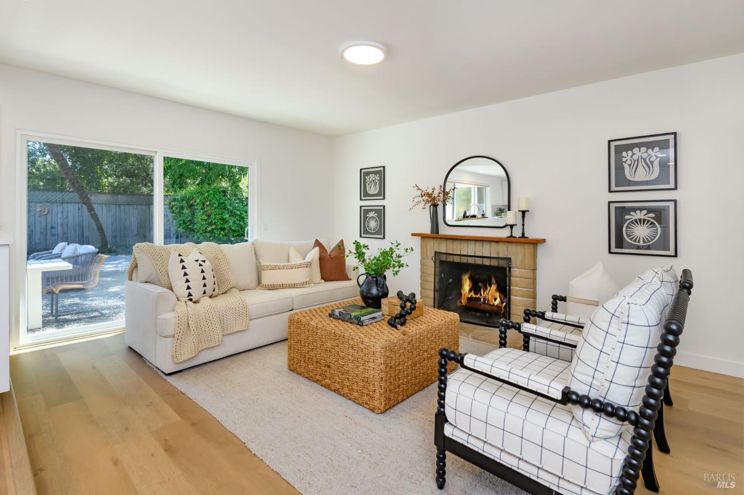 1638 Lauren Dr