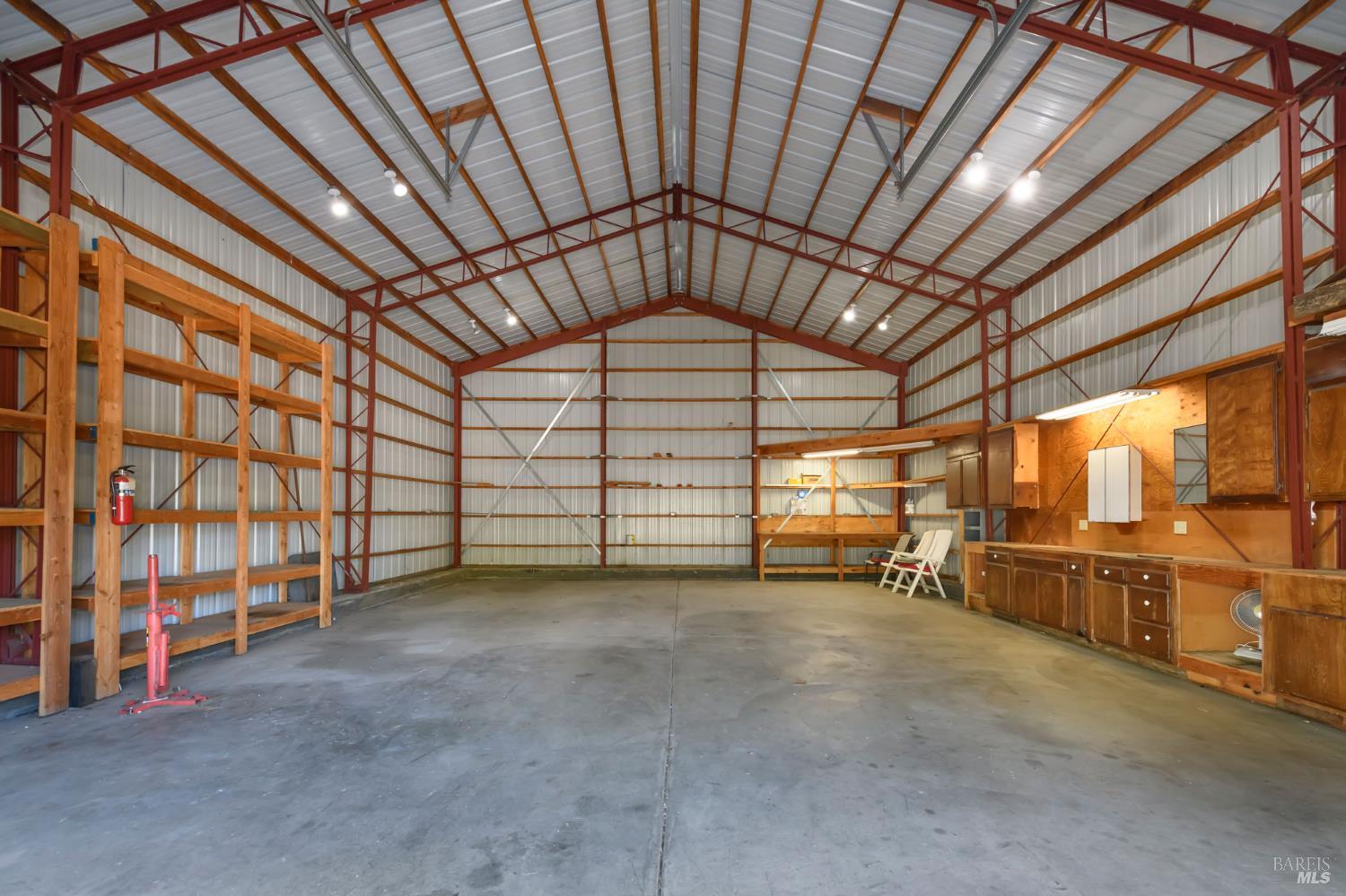 1860 Lynn Dr