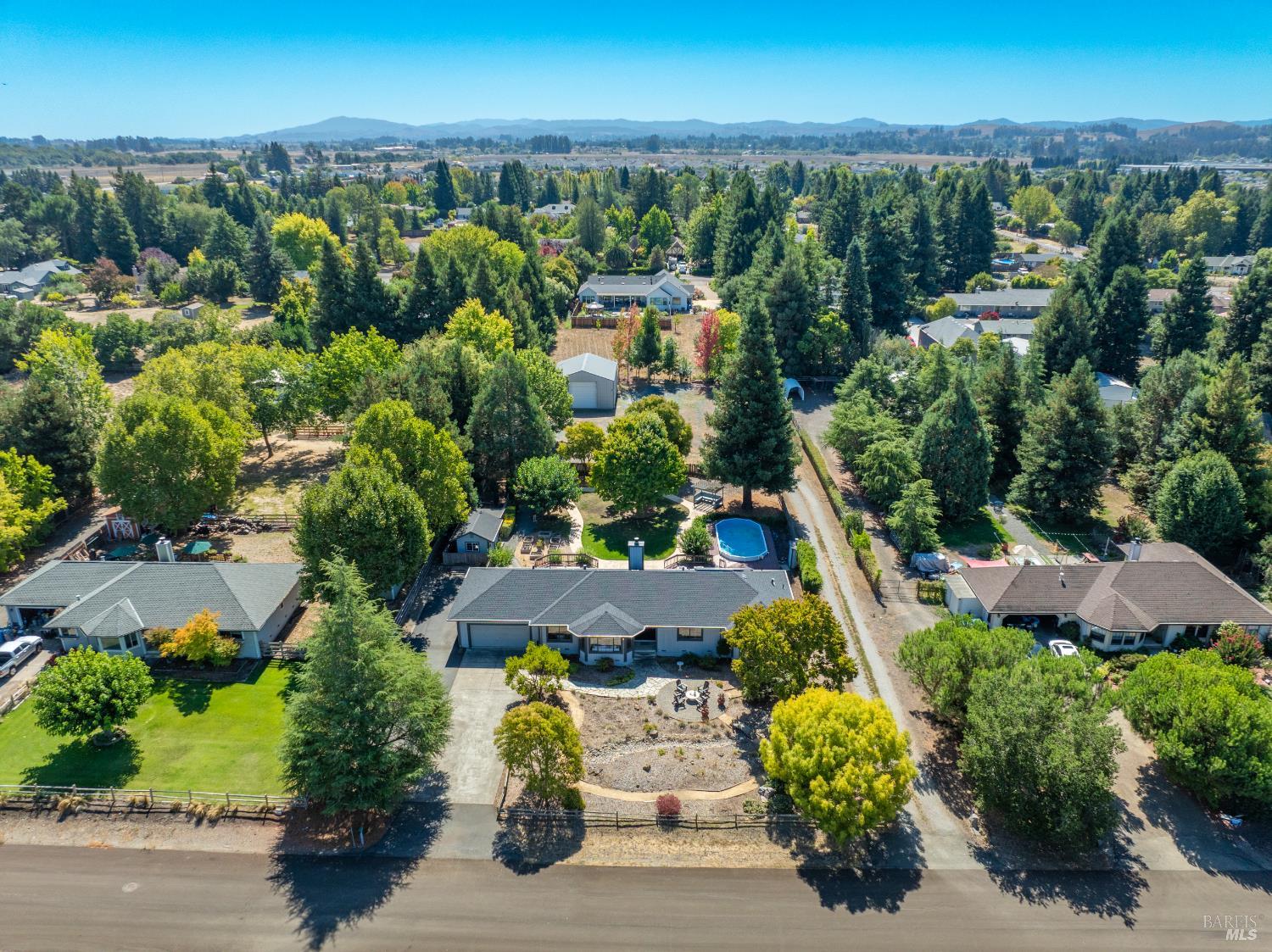 1860 Lynn Dr