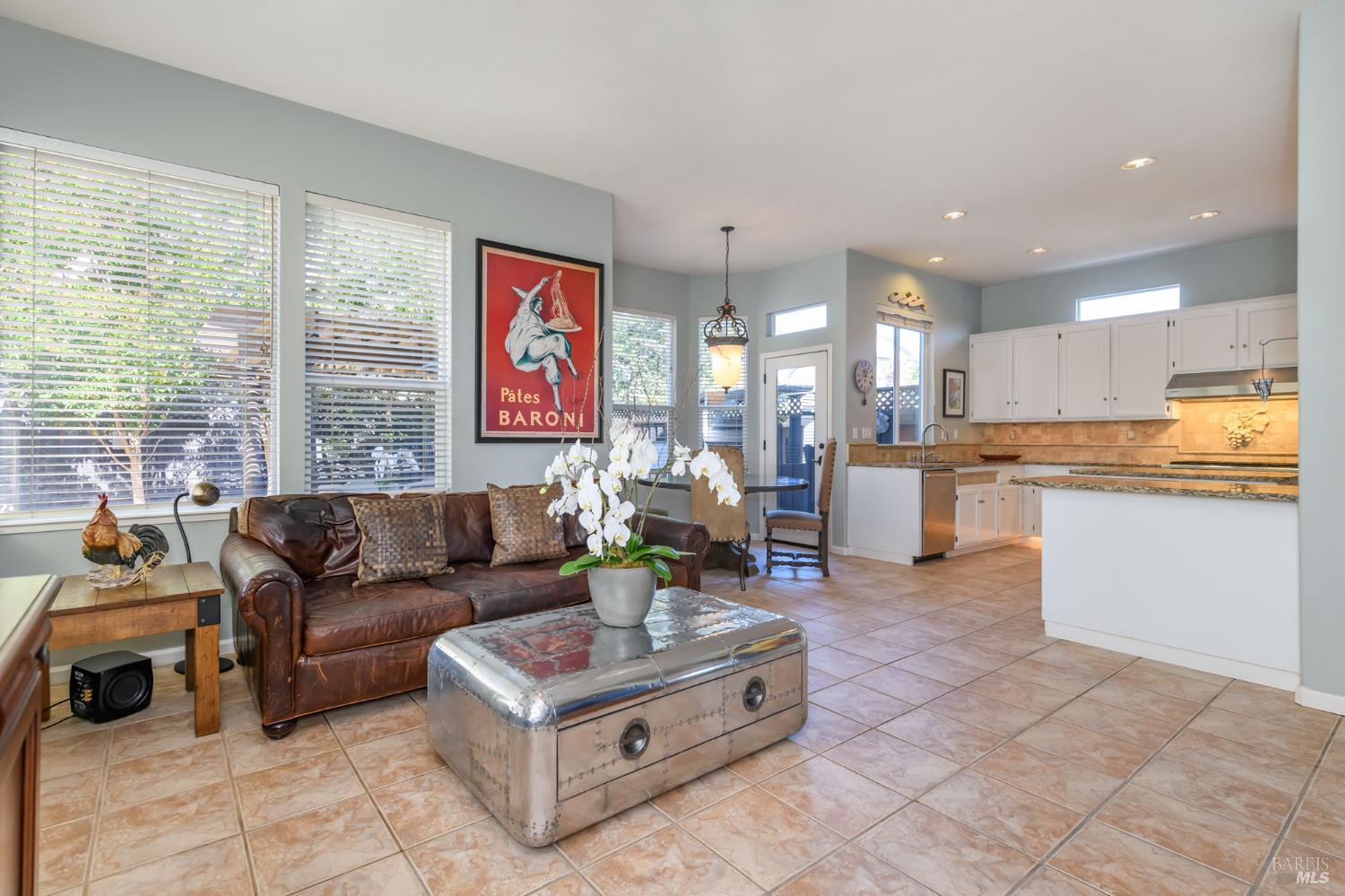 2 Wedgewood Ct
