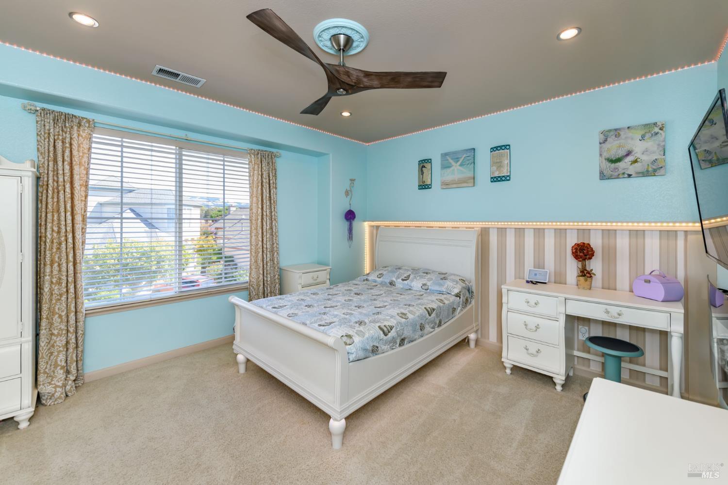 2 Wedgewood Ct