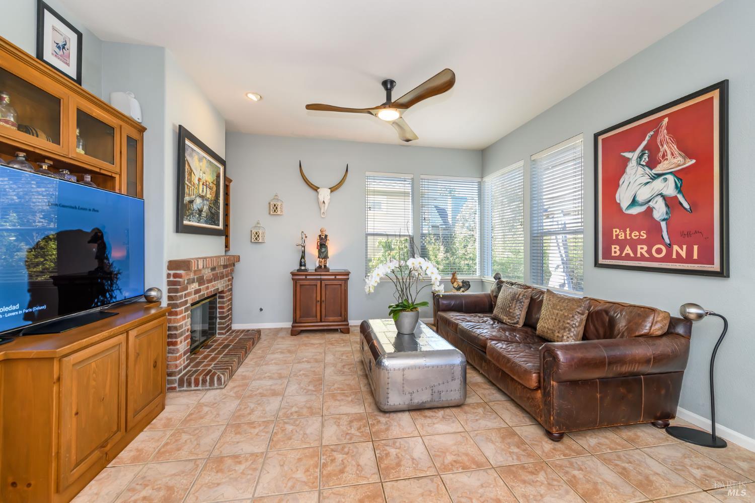 2 Wedgewood Ct