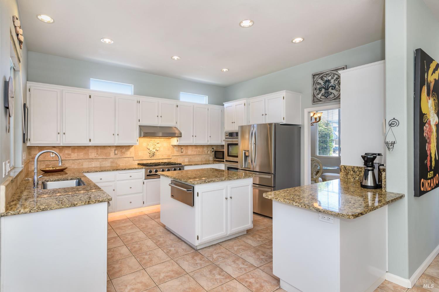 2 Wedgewood Ct
