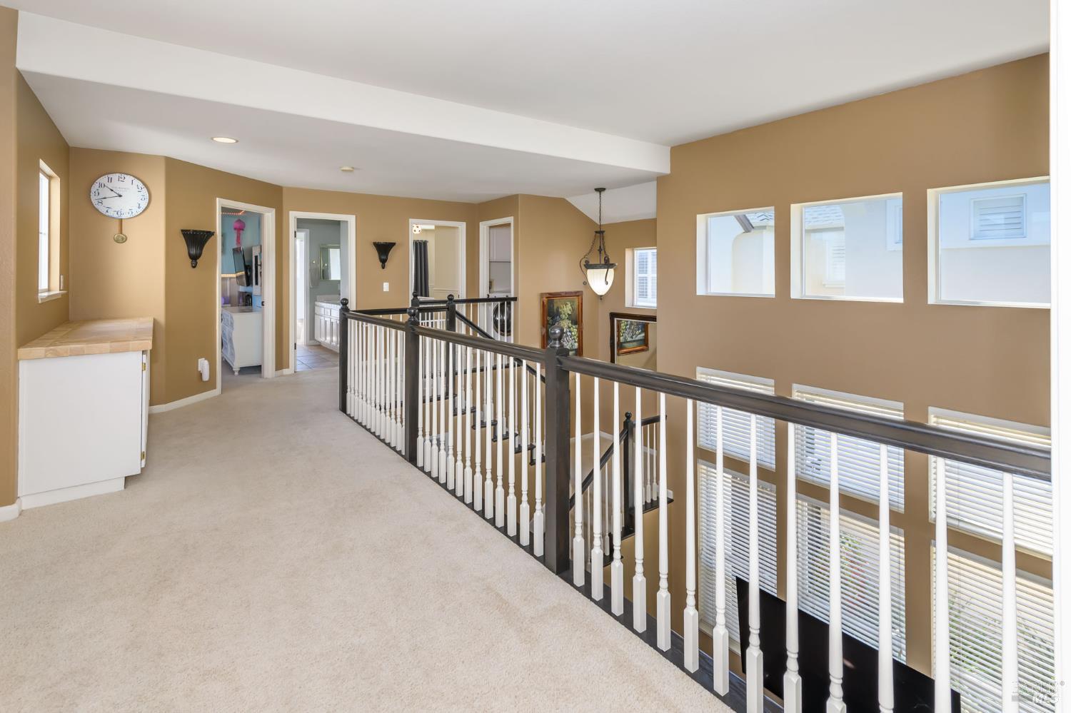 2 Wedgewood Ct