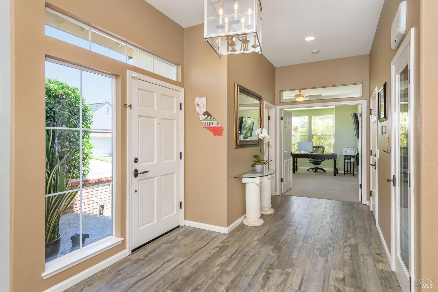 2 Wedgewood Ct
