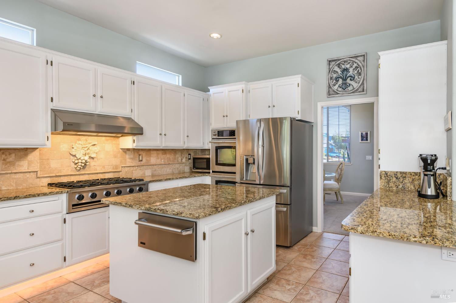 2 Wedgewood Ct