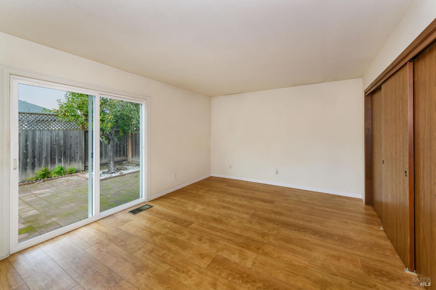 1068 San Francisco Way